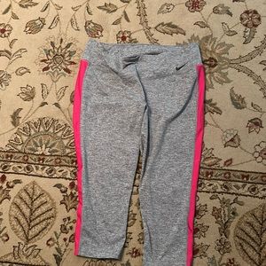 Nike dri fit capri leggings